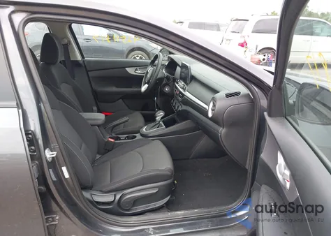 2024 Kia Forte Lxs z USA, uszkodzony, nr VIN 3KPF24AD9RE830185